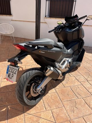 Honda Forza 750