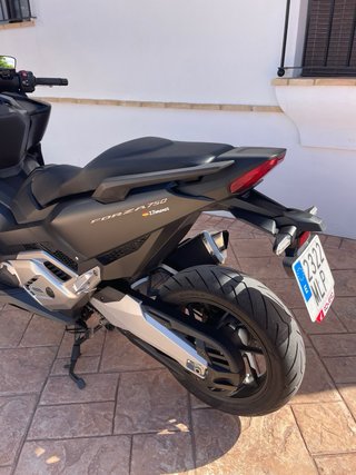 Honda Forza 750