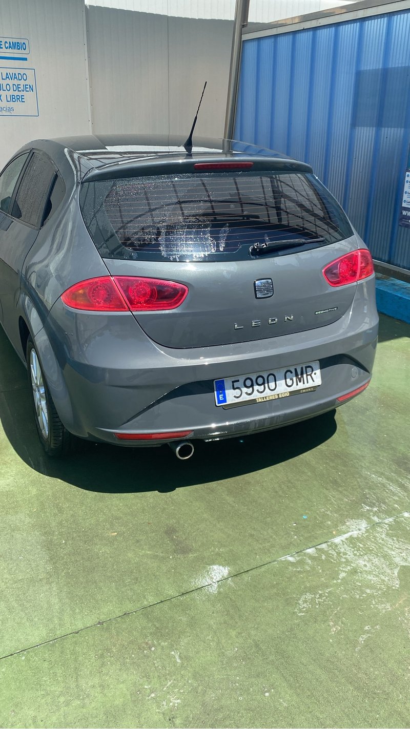 SEAT Leon 2009 tambien acepto cambio de coche - foto 1