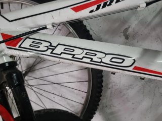 Bicicleta B-Pro Blanca