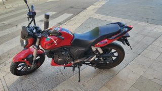 Keeway RKV 125 (2019) - Solo 10.000km - Frenada CB