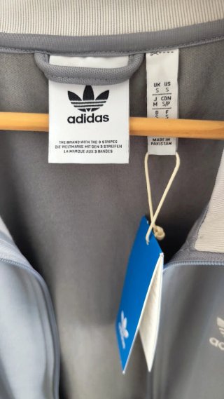 Chaqueta Adidas Originals gris