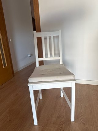 6 Sillas de comedor blanca de madera
