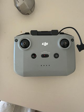 Drone DJI Mini 3 Pro con mando