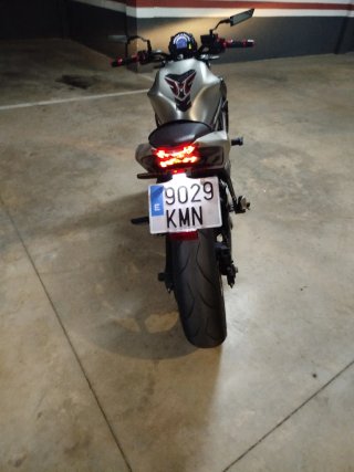 Kawasaki Z650 Plata y Negro