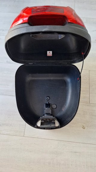 Baúl GIVI Monokey + Soporte CBR 600 F