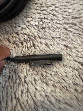 Caricatore AUKEH 65W per Surface Pro/Go/Book