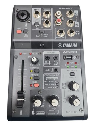 Mesa de Sonido Yamaha AG03MK2 Negra