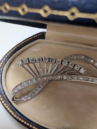 Broche antiguo oro y diamantes