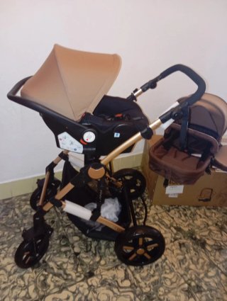 Carrito de bebé y silla coche nuevo