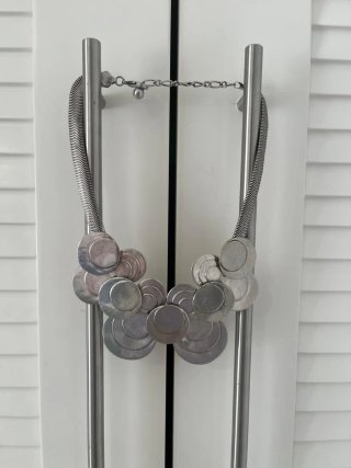 Vistoso Collar plateado
