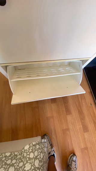 Mueble zapatero blanco de madera