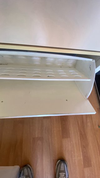 Mueble zapatero blanco de madera