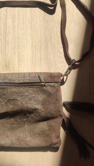 Bolso de cuero marrón