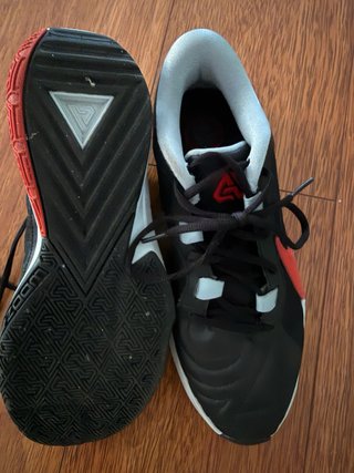 Zapatillas Nike Zoom Freak 5 Negras Rojas