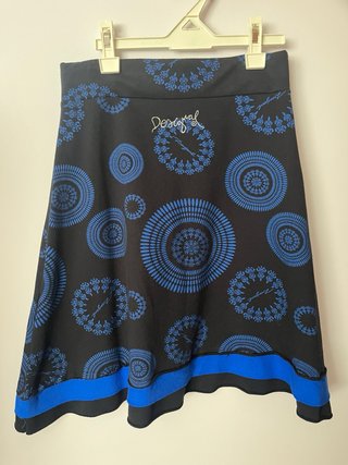Falda Desigual Negra y Azul