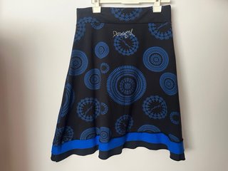 Falda Desigual Negra y Azul
