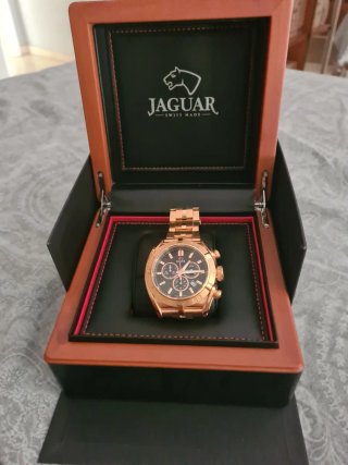 Reloj Jaguar Dorado y Negro Mod J854/3