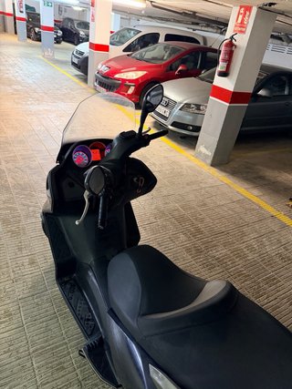 Kymco Superdink 125cc Negra