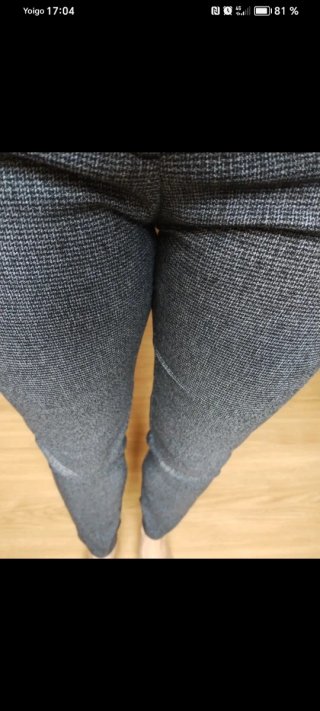 Pantalón gris