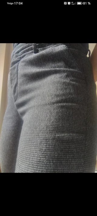 Pantalón gris