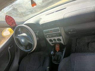 SEAT Leon 2004