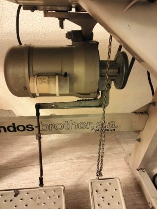 Máquina Remalladora Brother Industrial