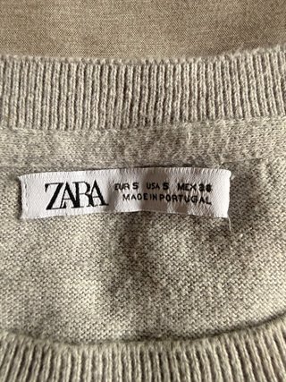 Camiseta de punto gris