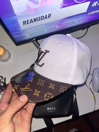 Gorra Louis Vuitton Marrón y Blanca