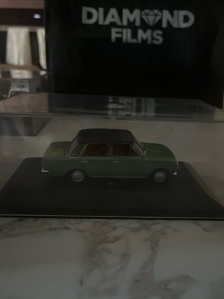 SEAT 124 L (1968) Colección Altaya 1/43