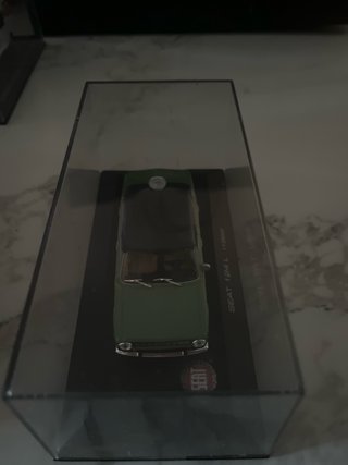 SEAT 124 L (1968) Colección Altaya 1/43