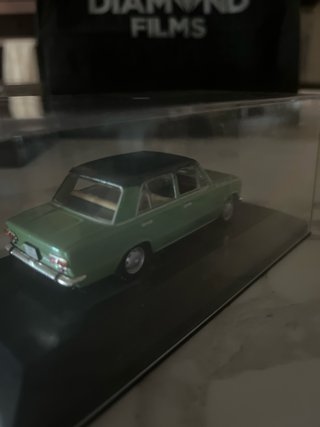 SEAT 124 L (1968) Colección Altaya 1/43