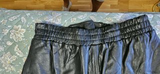Cazadora Cuero Auténtico TREZZ Negra