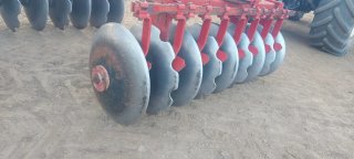 Grada de discos agrícola