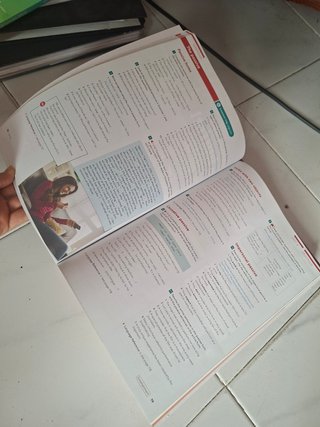 Shape the Future Level 2 Student's Book