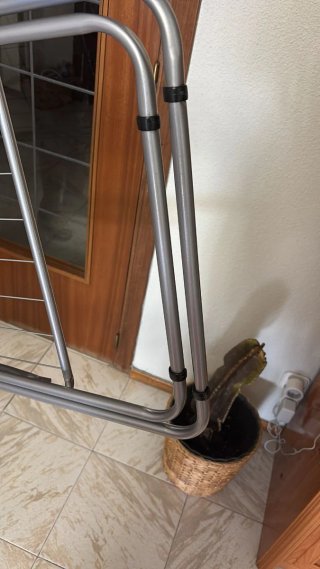 Tendedero plegable metálico