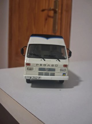 Lote 3 furgonetas escala 1/43