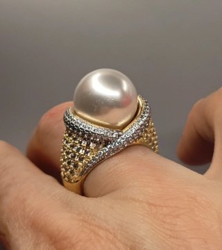 Anillo Emperatriz Acero Inox aleado y Perla Grande