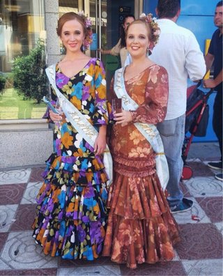 Trajes flamenca volantes florales