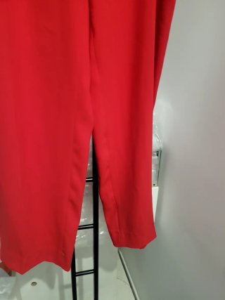Pantalones rojos de vestir