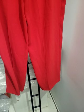 Pantalones rojos de vestir