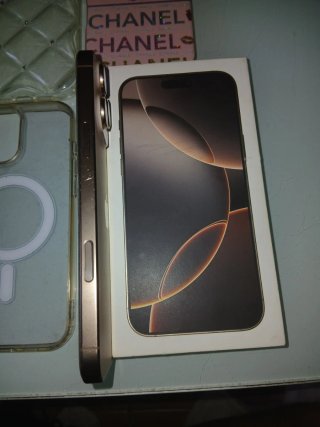 iPhone 16 Pro Max 256 GB Desierto