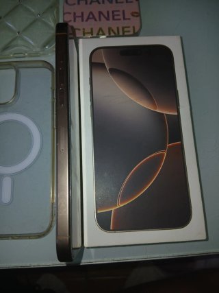 iPhone 16 Pro Max 256 GB Desierto