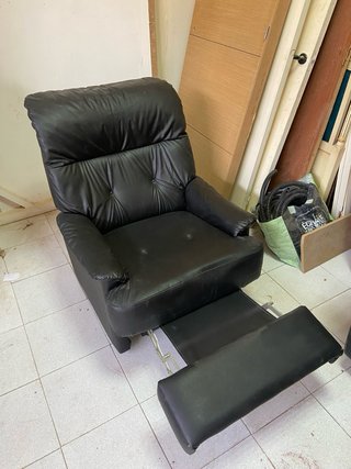 Sillón reclinable polipiel negro