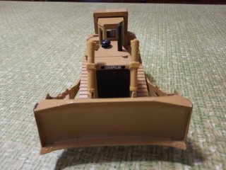 Maqueta Bulldozer CAT D10N