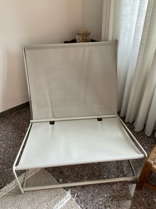 Sillón de tela y metal para interior y exterior