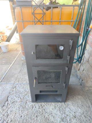 Estufa de leña con horno