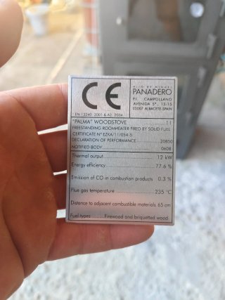 Estufa de leña con horno