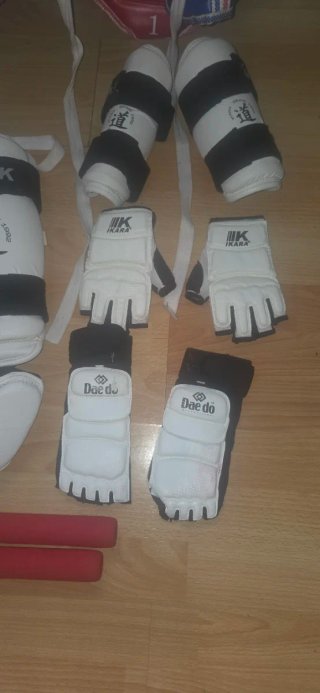 Protecciones Taekwondo: Peto, Guantes, Pies