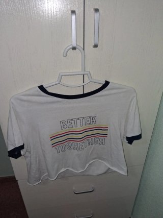 Camiseta Crop Blanca de manga corta